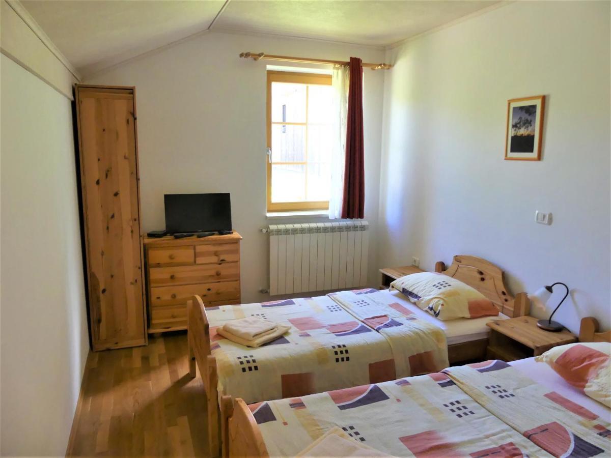 Pension Na Meji Пивка Экстерьер фото
